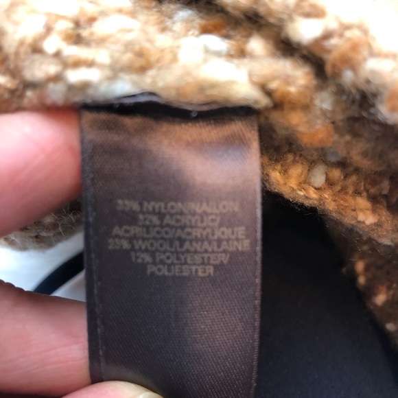 Liz Claiborne Sweater Wrap- One Size - Picture 8 of 11